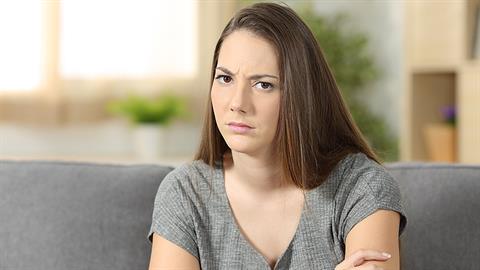 «Μη μου λέτε ότι θα το μετανιώσω»: μια γυναίκα που δε θέλει να γίνει μαμά ξεσπά