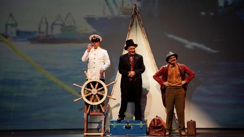 Κερδίστε διπλές προσκλήσεις για τη θεατρική παράσταση «Ταξίδι στο κέντρο της γης» στις 27/2