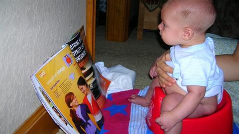 Άρχισα να εκπαιδεύω τον γιο μου να πηγαίνει στο γιογιό από… νεογέννητο!