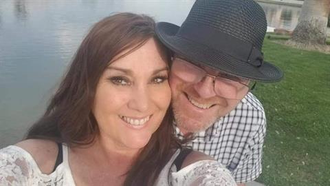 52χρονη με 11 διαζύγια, ψάχνει ακόμα τον «έναν και μοναδικό» 