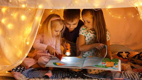 Βιβλικός διαγωνισμός: Κερδίστε τα παιδικά βιβλία των χριστουγεννιάτικων διακοπών