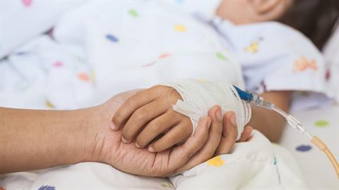 Αισιοδοξία για το 4χρονο κοριτσάκι με μυοκαρδίτιδα που παλεύει στη ΜΕΘ