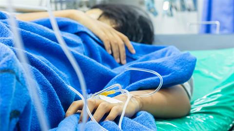 Τη μια στιγμή έπαιζα ανέμελη με τα παιδιά μου και την επόμενη ήμουν σε κώμα