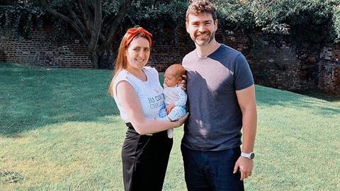 Ζευγάρι απέκτησε το μωράκι των ονείρων του μετά από 7 χρόνια προσπάθειας