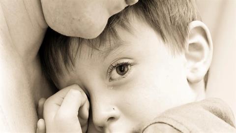 «Άη Βασίλη, φέρε μου έναν καλό μπαμπά»: το συγκινητικό γράμμα ενός 7χρονου