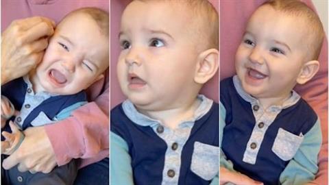 Μωράκι ακούει για πρώτη φορά τη φωνή της μαμάς του και ενθουσιάζεται