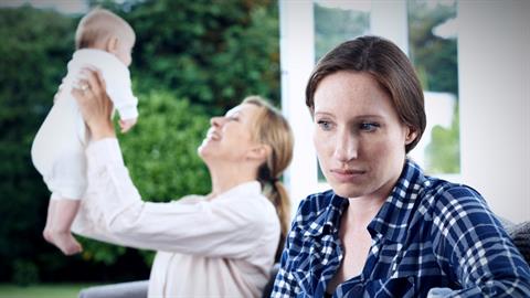 Έδωσα το μωρό μου για υιοθεσία - δεν μπορούσα να το μεγαλώσω όπως του αξίζει