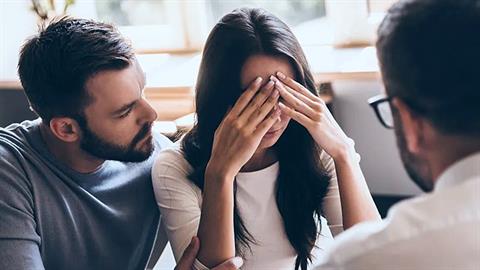 Ίσως έπρεπε να έχω στραφεί στην υιοθεσία πριν ταλαιπωρηθώ με τις εξωσωματικές