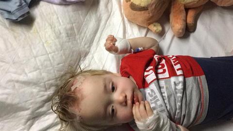 Αγοράκι έπαθε εγκεφαλικό όταν ήταν 19 μηνών - παλεύει καθημερινά...