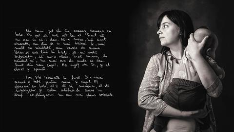 Επιλόχειος κατάθλιψη: η σκοτεινή πλευρά της μητρότητας μέσα από 5 εξομολογήσεις