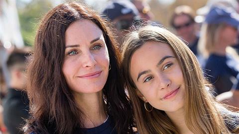 Κόρτνεϊ Κοξ: όταν έχεις παιδί στην εφηβεία, διαλέγεις τις μάχες σου