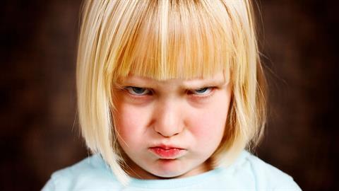 Η ανιψιά μου κάνει ό,τι θέλει και η κουνιάδα μου απαιτεί να μην της λέμε όχι