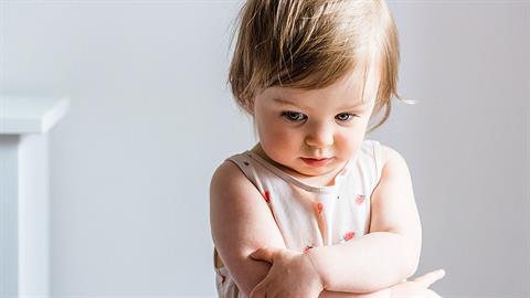 5 συνηθισμένες φράσεις που λέμε στα παιδιά και τα πληγώνουμε άθελά μας