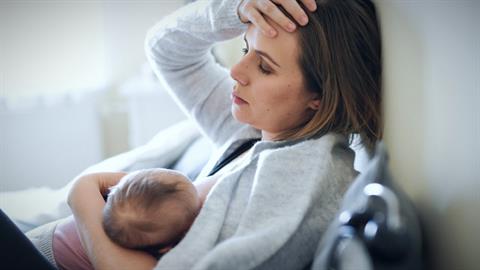 Αν αποφασίσεις να θηλάσεις, μην κάνεις πίσω με τα πρώτα ζόρια!