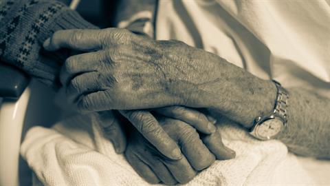 Μετά από 64 χρόνια γάμου «έφυγαν» σχεδόν μαζί, με λίγες μέρες διαφορά