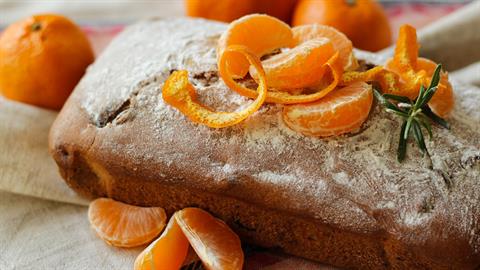 Λαχταριστό κέικ με μανταρίνι για να παίρνουν τα παιδιά στο σχολείο