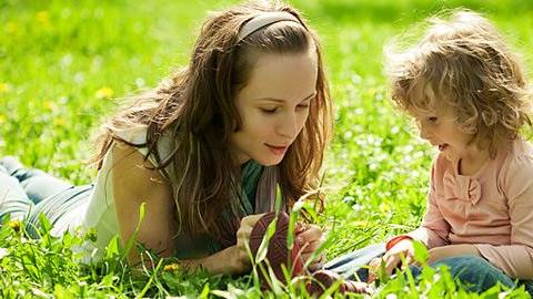 Μητριά: Χτίζοντας σχέσεις με το θετό παιδί