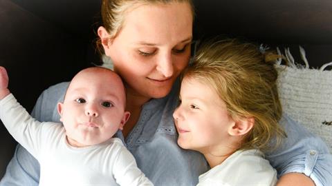 Όταν έκανα το 2ο παιδί άρχισα να καταλαβαίνω αυτούς που κάνουν πολλά