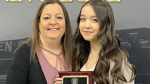 Έφηβη έσωσε τη μαμά της που έπαθε καρδιακή προσβολή - της παρείχε πρώτες βοήθειες