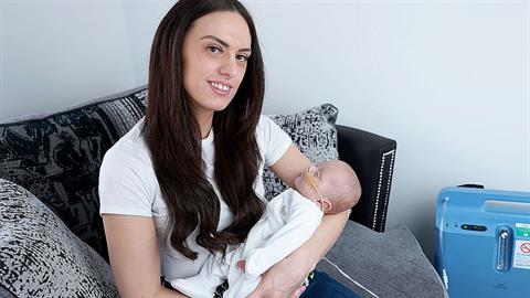 Προωράκι που γεννήθηκε στις 23 εβδομάδες πάλεψε για τη ζωή του και νίκησε!