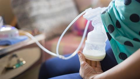 Μαμάδες δωρίζουν μητρικό γάλα σε μωράκια που έχουν ανάγκη!