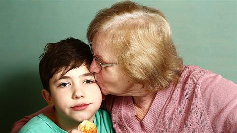 «Όταν κάνεις του κεφαλιού σου με τo εγγόνι σου, δε σέβεσαι το ίδιο σου το παιδί»