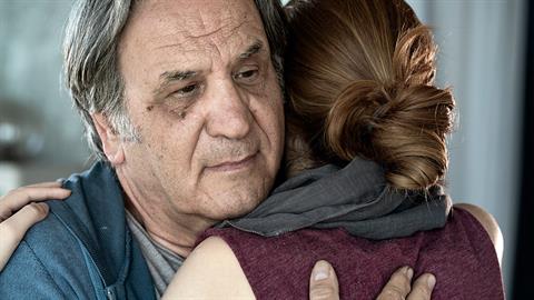 «Ήξερα από μικρή ότι ο μπαμπάς μου είναι διπολικός και αυτό έσωσε τη σχέση μας»