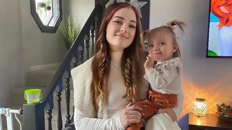 «Το μωρό μου περπατάει χάρη στην επέμβαση που έκανε πριν ακόμα γεννηθεί!»