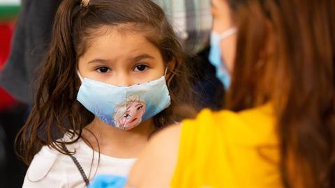 «Η πανδημία ήταν η μεγαλύτερη κρίση που αντιμετώπισαν τα παιδιά μετά τον Β’ Παγκόσμιο Πόλεμο»
