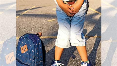 Ο 5χρονος γιος μου κάνει την ανάγκη του πάνω του και όταν είναι σχολείο; Τι φταίει;