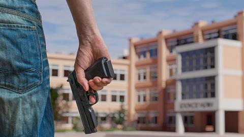 Ασύλληπτη τραγωδία: ένοπλος εισέβαλε σε νηπιαγωγείο και σκότωσε 2 παιδιά και τη δασκάλα