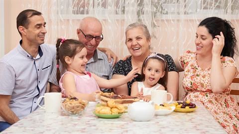 Το αίμα νερό δεν γίνεται: γιατί οι οικογενειακοί δεσμοί είναι αναντικατάστατοι