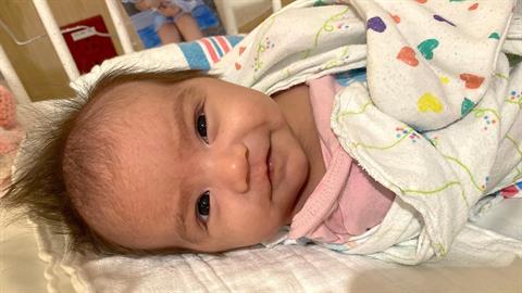 Mωράκι που πάλευε με τη λευχαιμία από 3 εβδομάδων έγινε επιτέλους καλά!