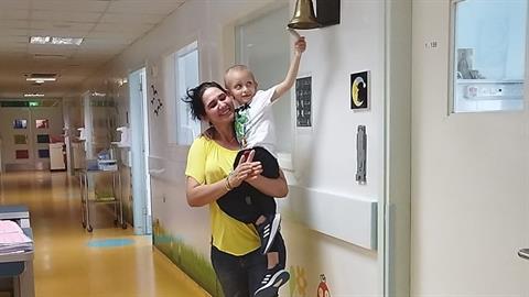 Ο μικρός Νικόλας νίκησε τη μάχη με τον καρκίνο και παίρνει εξιτήριο!