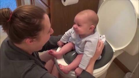 Μαμά περιγράφει πώς έκοψε την πάνα στον 5 εβδομάδων γιο της!