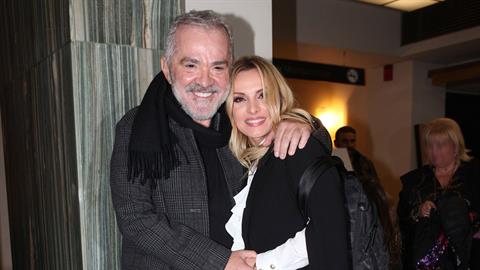 Π. Ζήνα: «έχασα τον μπαμπά μου μικρή - μοιραία θα τον έψαχνα στον σύντροφό μου»