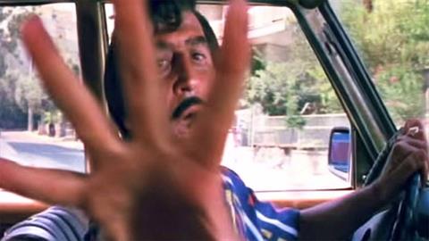 Πρόστιμο 100 ευρώ και αφαίρεση διπλώματος στους οδηγούς που μουτζώνουν!