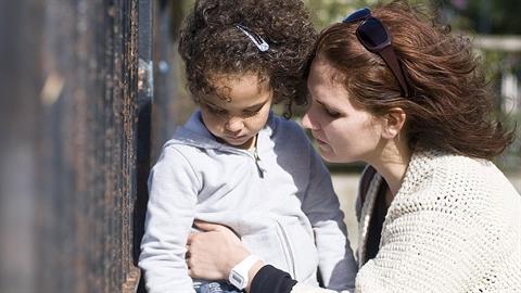 «Παιδί μου, μετανιώνω που δεν σε άφησα να κάνεις λάθη...»