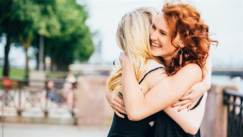 «Η κολλητή μου είναι δεν είναι απλά μια φίλη μου, είναι αδερφή μου!»