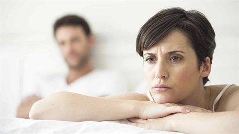 Πώς θα κάνουμε μωρό με τον σύντροφό μου όταν μόνο εγώ μας συντηρώ;