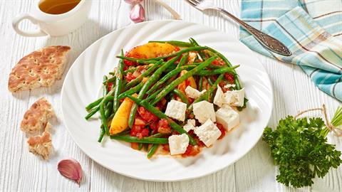 Φασολάκια με φέτα: το καλύτερο καλοκαιρινό φαγητό όπως δεν το έχετε ξαναφάει