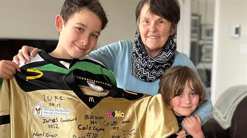 9χρονος έσωσε τη γιαγιά του από πνιγμό: «φοβόμουν, αλλά έπρεπε να τη βοηθήσω»