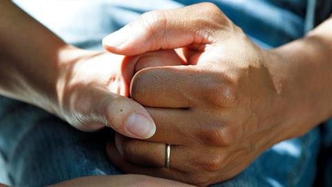 «Μας έλεγαν ότι θα χωρίσουμε γιατί έχουμε 12 χρόνια διαφορά ηλικίας - έκαναν λάθος!»