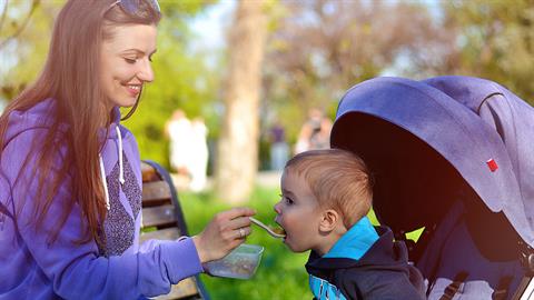 «Δεν αγοράζω έτοιμες βρεφικές τροφές - προτιμώ να τις φτιάχνω μόνη μου»
