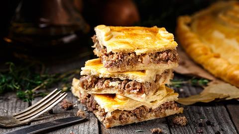 Πώς να φτιάξετε την πιο λαχταριστή κιμαδόπιτα