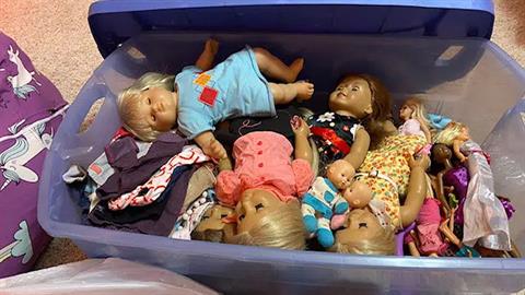 «Όταν η κόρη μου είπε ότι είναι πολύ μεγάλη πλέον για να παίζει με κούκλες...»