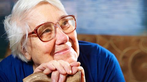 «Το Αλτσχάιμερ δεν θα κλέψει ποτέ τη ζεστή καρδιά της μαμάς μου...»