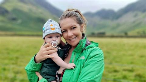 «Νόμιζα ότι δεν μπορώ να κάνω παιδιά αλλά έγινα ξαφνικά μαμά στα 40!»