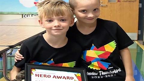 8χρονος έσωσε συμμαθητή του από πνιγμό: «μου έμαθε πρώτες βοήθειες ο μπαμπάς μου»