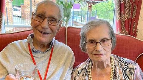 «Είμαστε μαζί 75 χρόνια και το μυστικό μας είναι ότι... τσακωνόμαστε κάθε μέρα»